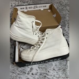 Platform converse
